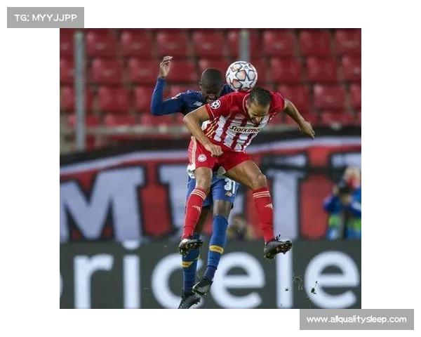 奥林匹亚科斯如何通过战术与管理统治希腊足球联赛的成功之道